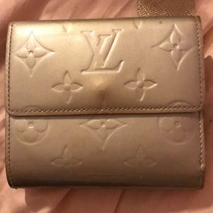 Louis Vuitton Elise Vernis Wallet
